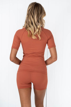 Rouge Luxe Seamless Short Sleeve