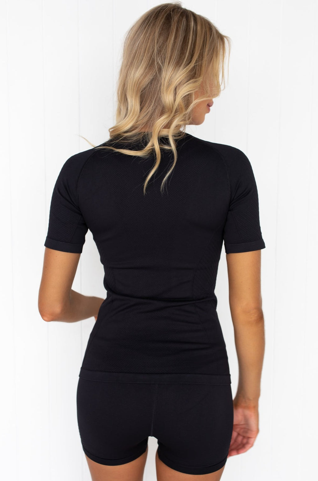 Motion Seamless Short Sleeve Top